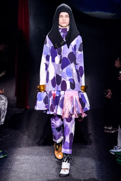 Look 12